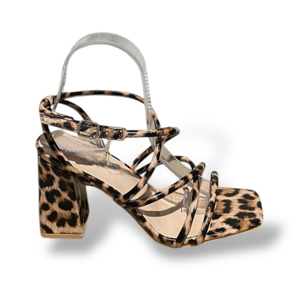 IONE-LEOPARDO SANDALIA DE TACÓN