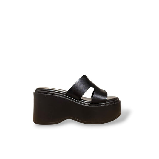 ODA- SANDALIA ZANCO NEGRO