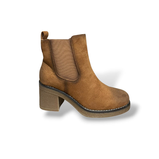 LIO-BOTA CAMEL